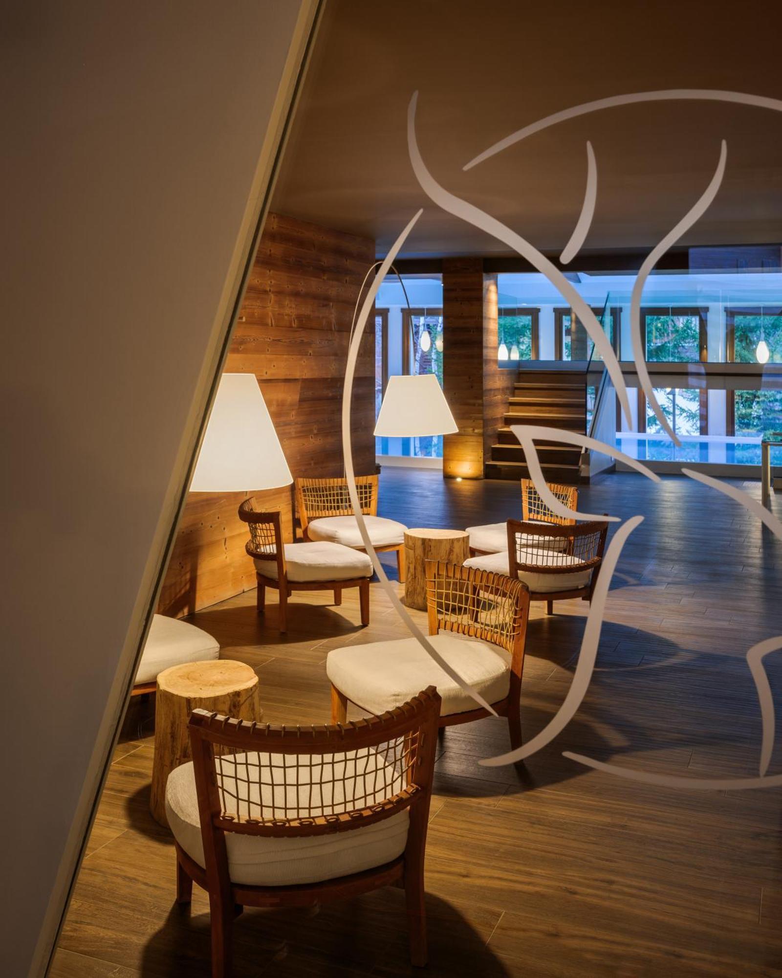 Montana Lodge & Spa, By R Collection Hotels 拉蒂勒 外观 照片