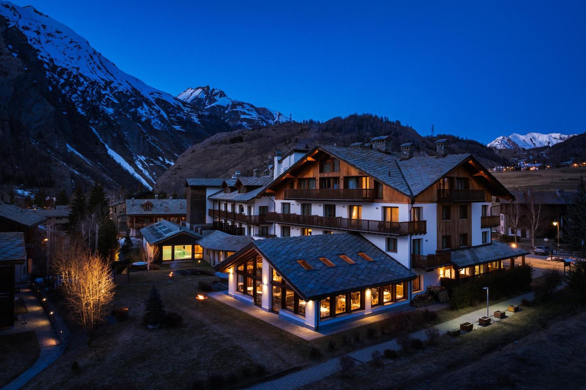 Montana Lodge & Spa, By R Collection Hotels 拉蒂勒 外观 照片