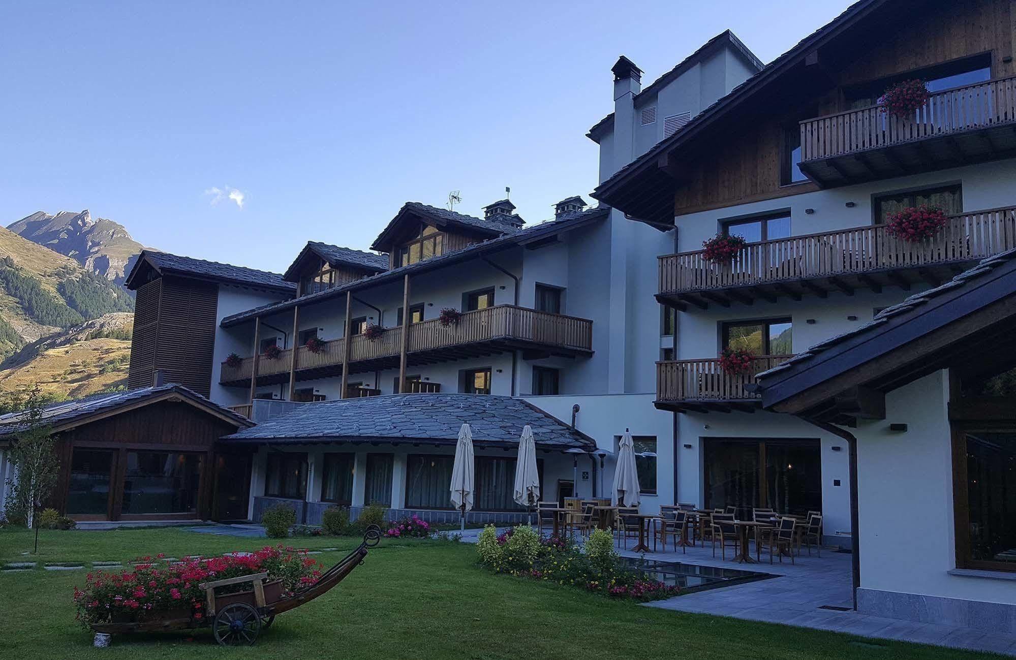 Montana Lodge & Spa, By R Collection Hotels 拉蒂勒 外观 照片
